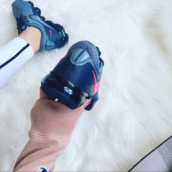 Nike Air VaporMax - Picture 5 of 8